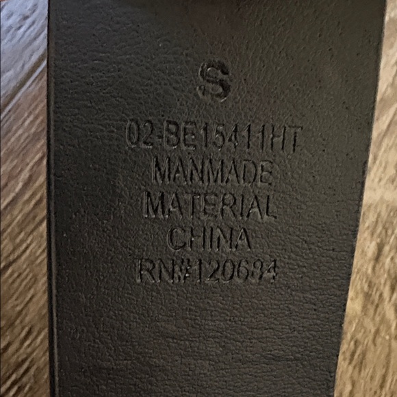 Y2K Unisex Black Vegan Faux Leather Studded Punk Belt w Crosses Men’s Small - Picture 3 of 3